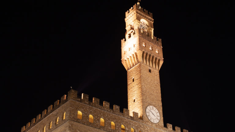 The Palazzo Vecchio with the Arnolfo tower at night